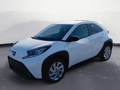 Nuova Toyota Aygo X Active 72 CV (52 kW) 2025 Bianco SUV