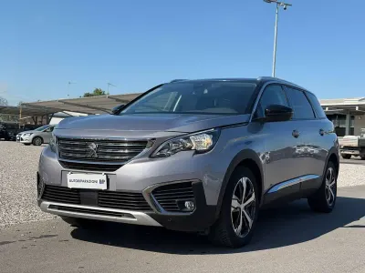 Usata Peugeot 5008 Allure 131 CV (96 kW) 2019 Grigio SUV