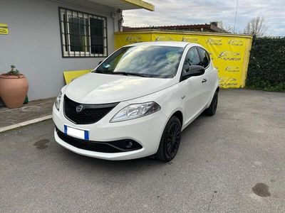 Usata Lancia Ypsilon S 69 CV (50 kW) 2021 Bianco Utilitaria