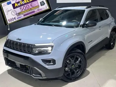 Nieuw Jeep Avenger Overland 136 PK (100 kW) 2025 Grijs SUV