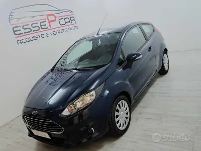 Usata Ford Fiesta Business Edition 75 CV (55 kW) 2016 Bluazzurro Utilitaria