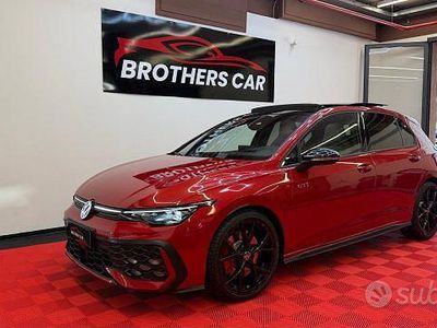 Usata VW Golf VIII GTI 265 CV (194 kW) 2025 Rosso Berlina