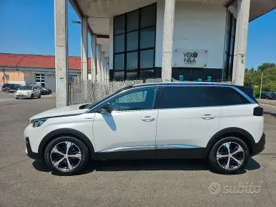 Usata Peugeot 5008 120 CV (88 kW) 2018 Bianco SUV