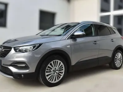 Usata Opel Grandland X S 120 CV (88 kW) 2018 Grigio medio metallizzato SUV