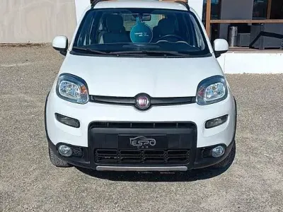 Gebraucht Fiat Panda 4x4 Lounge 84 PS (61 kW) 2016 Weiß Kleinwagen
