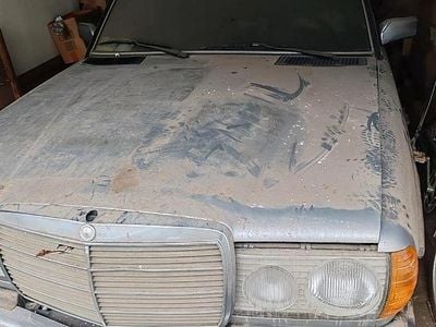 Usata Mercedes 190 1988 Grigio Berlina