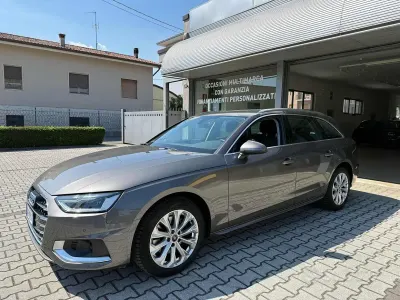 Usata Audi A4 Business 136 CV (100 kW) 2021 Grigio Station wagon