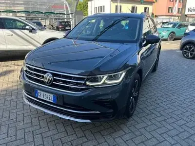 Usata VW Tiguan Elegance 150 CV (110 kW) 2021 Grigio SUV