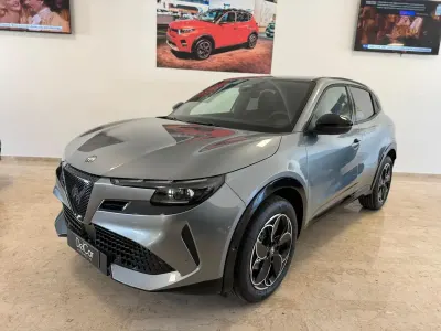 Nuova Alfa Romeo GT Junior Sprint 135 CV (99 kW) 2026 Grigio Station wagon
