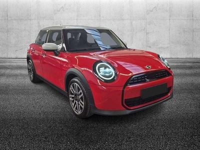 Usata Mini Cooper Essential 156 CV (114 kW) 2024 Rosso Utilitaria