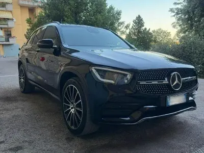 Usata Mercedes GLC220 Executive 194 CV (142 kW) 2020 Nero SUV