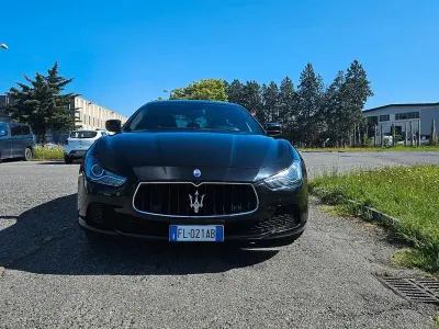 Usata Maserati Ghibli 275 CV (202 kW) 2015 Nero Berlina