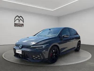 Usata VW Golf VIII GTI 265 CV (194 kW) 2025 Grigio daytona Berlina