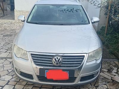 Usata VW Passat 130 CV (95 kW) 2007 Grigio Station wagon