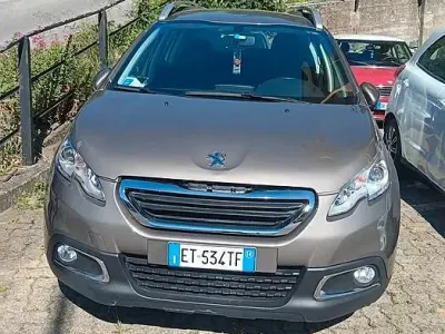 Usata Peugeot 2008 Active 92 CV (67 kW) 2014 Marrone SUV