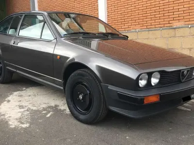 Usata Alfa Romeo GTV 130 CV (95 kW) 1981 Grigio Coupé