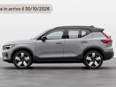 Usata Volvo XC40 Plus 163 CV (119 kW) 2024 Argento SUV
