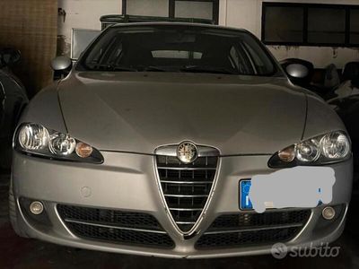 usata Alfa Romeo 147 147 1.9 JTD (120) 5 porte Distinctive