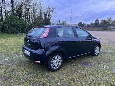 Usata Fiat Punto 69 CV (50 kW) 2012 Blu Utilitaria