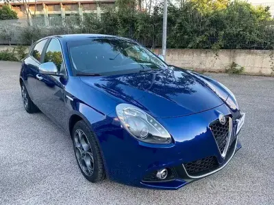 Usata Alfa Romeo Giulietta Super 120 CV (88 kW) 2019 Azzurro Utilitaria