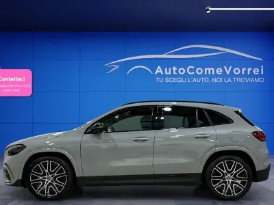 Usata Mercedes GLA200 AMG Line Premium 163 CV (119 kW) 2025 Grigio SUV