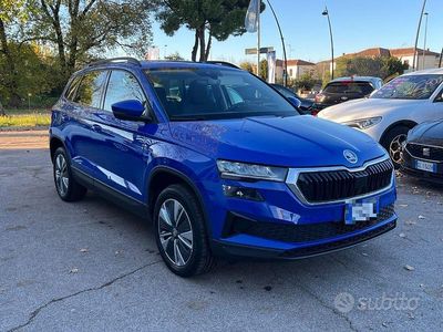 Usata Skoda Karoq Executive 116 CV (85 kW) 2023 Blu metallizzato SUV