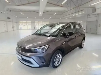 Usata Opel Crossland Elegance 120 CV (88 kW) 2022 Grigio SUV