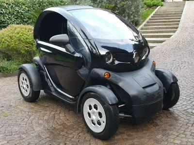 Usado Renault Twizy 13 kW (18 CV) 2016 Negro Utilitario
