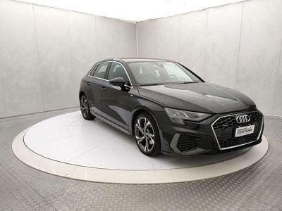 Begagnad Audi A3 Sportback S-Line 200 HK (147 kW) 2022 Svart Halvkombi