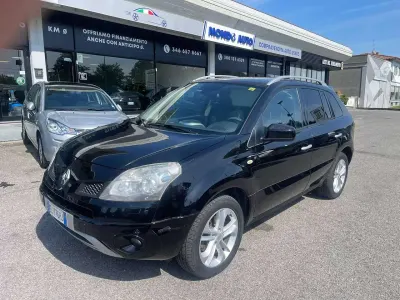 Usata Renault Koleos Luxe 150 CV (110 kW) 2012 Nero SUV