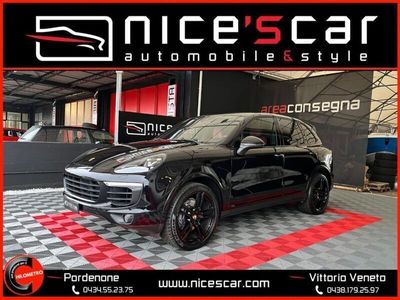 usata Porsche Cayenne 3.0 Diesel Platinum Edition * PASM *