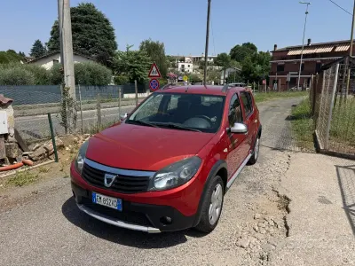 Usata Dacia Sandero Stepway 88 CV (64 kW) 2012 Rosso Berlina