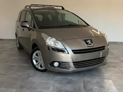 Brugt Peugeot 5008 Premium 120 HK (88 kW) 2010 Grå MPV