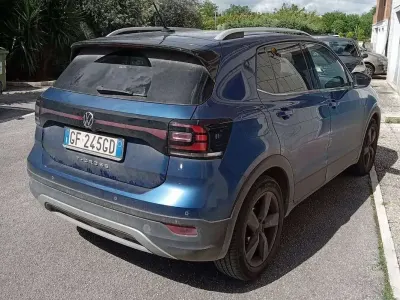 Usata VW T-Cross Advance 110 CV (80 kW) 2021 Blu/azzurro SUV