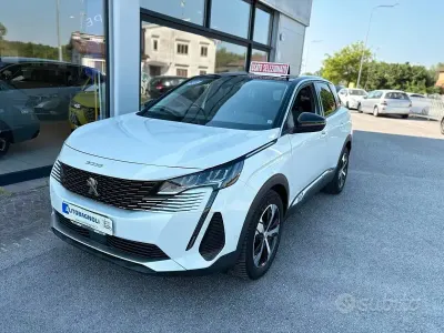 Usata Peugeot 3008 Allure 131 CV (96 kW) 2022 Bianco SUV