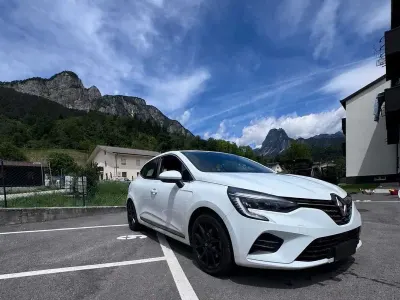 Usata Renault Clio V Zen 140 CV (102 kW) 2021 Berlina