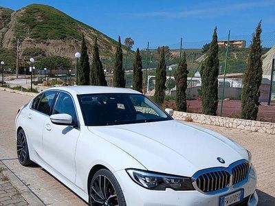 Usata BMW 320 Luxury Line 190 CV (139 kW) 2019 Bianco Berlina