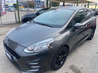 Usata Ford Fiesta ST-Line 120 CV (88 kW) 2018 Grigio Utilitaria