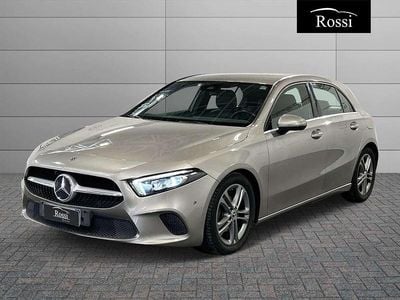Usata Mercedes A180 Business 116 CV (85 kW) 2019 Grigio mojave Berlina