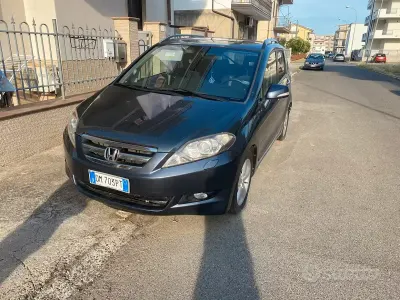 Usata Honda FR-V 140 CV (102 kW) 2008 Grigio Monovolume