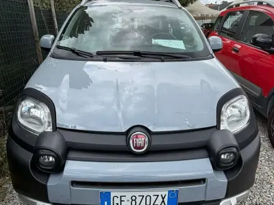 Usata Fiat Panda Cross Cross 86 CV (63 kW) 2021 Grigio moda Utilitaria