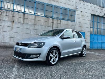 Usata VW Polo Highline 90 CV (66 kW) 2012 Grigio Utilitaria
