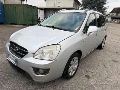 Usata Kia Carens EX 140 CV (102 kW) 2009 Grigio Monovolume