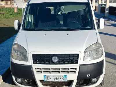 Usata Fiat Doblò 85 CV (62 kW) 2008 Bianco Monovolume