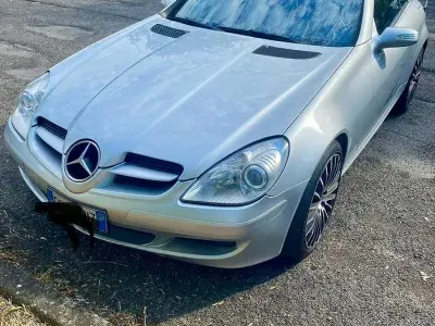 Usata Mercedes SLK200 163 CV (119 kW) 2006 Grigio Cabrio