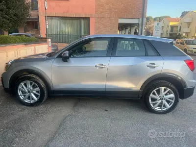 Usata Audi Q2 Admired 150 CV (110 kW) 2021 Grigio SUV