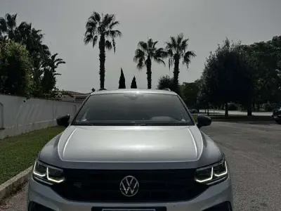 Usata VW Tiguan R-line 150 CV (110 kW) 2022 Grigio SUV