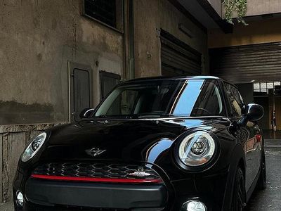 Usata Mini Cooper 75 CV (55 kW) 2019 Nero Utilitaria