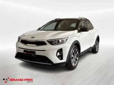 Usata Kia Stonic Style 100 CV (73 kW) 2019 Bianco SUV