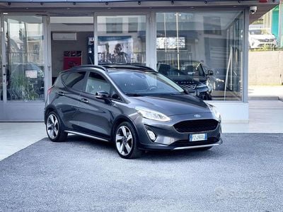 Usata Ford Fiesta 101 CV (74 kW) 2019 Grigio Utilitaria